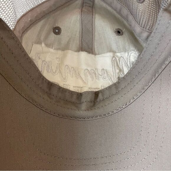 “Mommin’ Ain’t Easy” Embroidered Gray Trucker Cap • OSFM - Picture 9 of 10